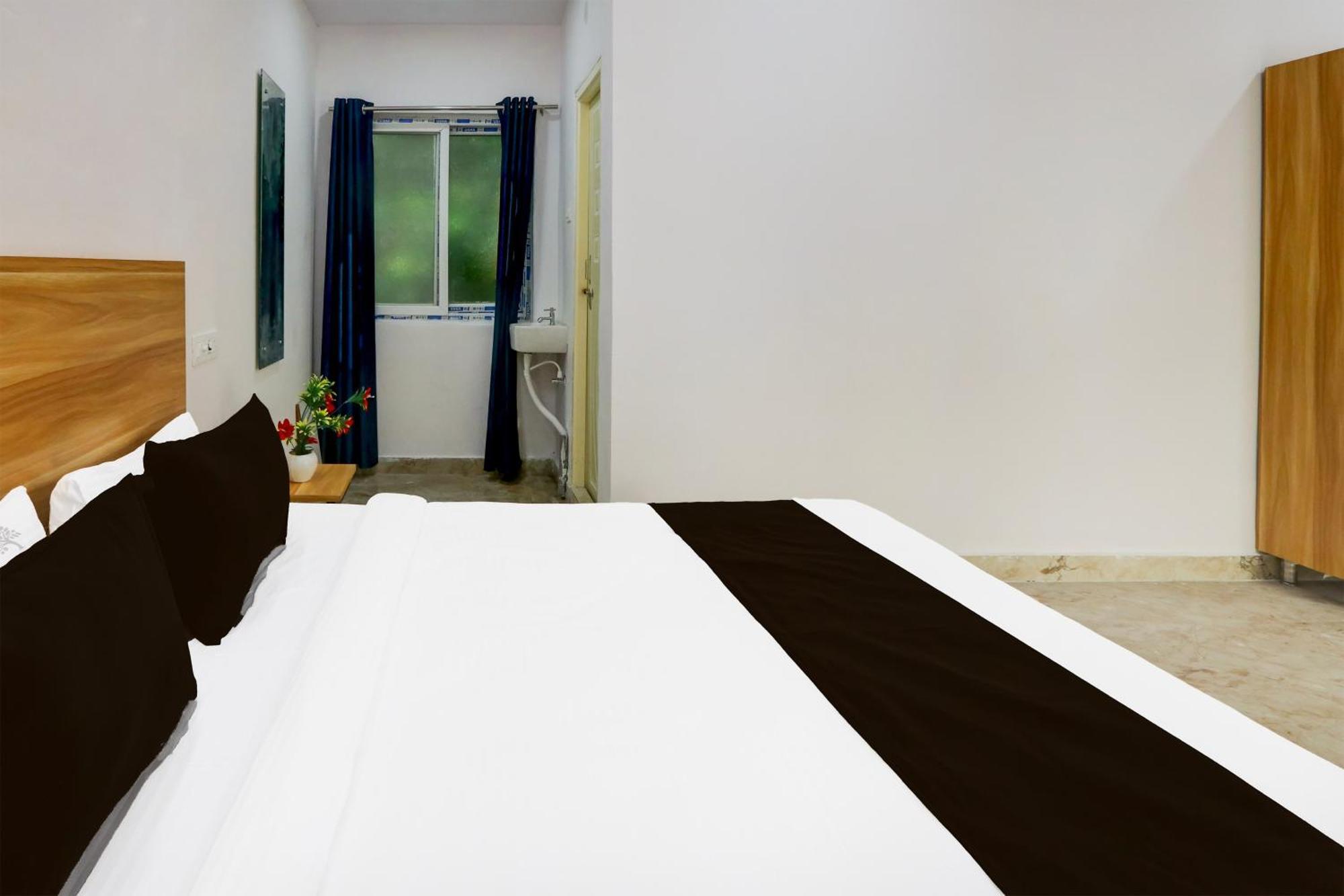 Hotel O Living Tree In Хидерабад Екстериор снимка